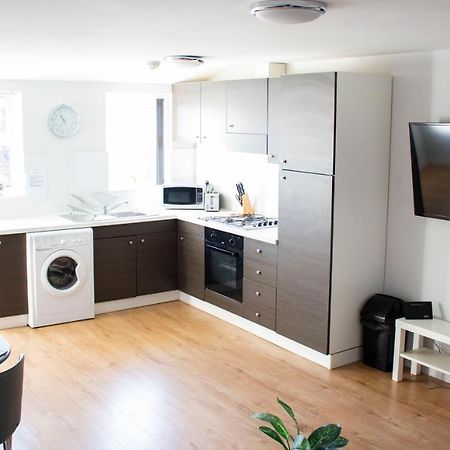 Large Ground Floor Pet Friendly 2 Bedroom Apartment With Free Parking Λάουμποροου Εξωτερικό φωτογραφία
