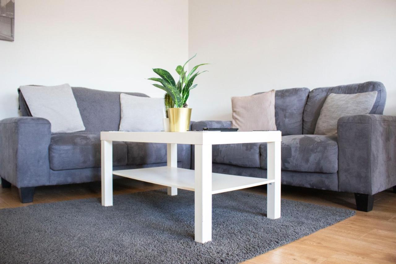 Large Ground Floor Pet Friendly 2 Bedroom Apartment With Free Parking Λάουμποροου Εξωτερικό φωτογραφία